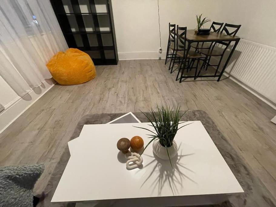 Comfy 2 Bedroom On Tower Bridge Londres Exterior foto