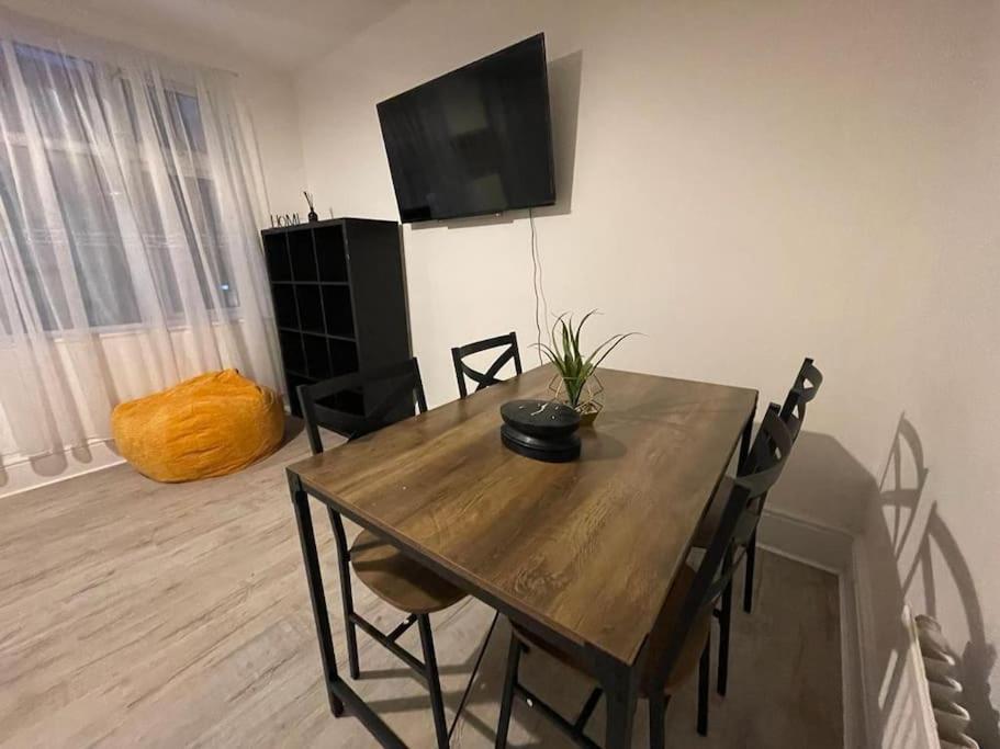 Comfy 2 Bedroom On Tower Bridge Londres Exterior foto
